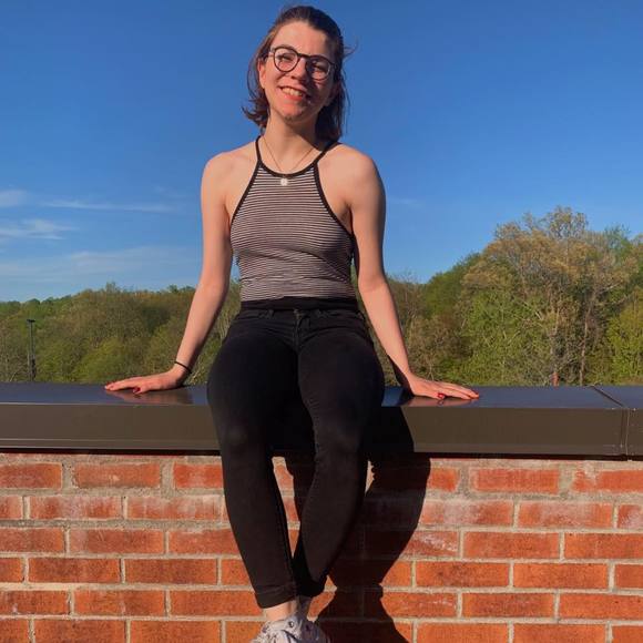 Meet your Posher, Jaclyn - Picture 1 of 1